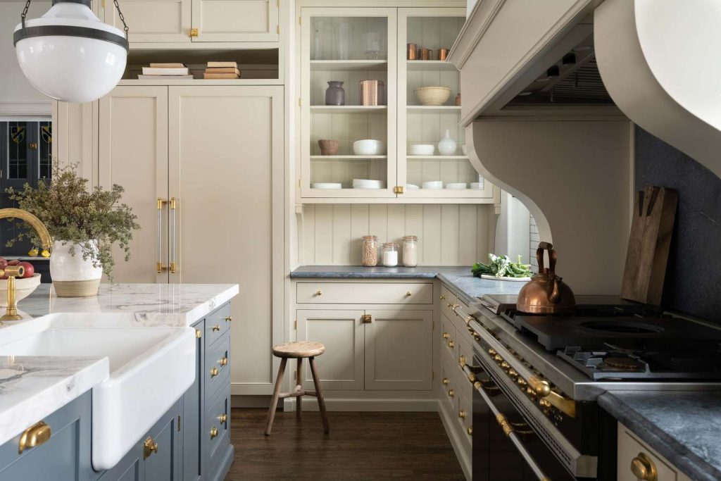 Best Cabinet Colors to Pair with Black Stainless Steel Appliances