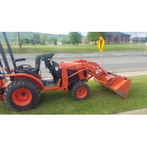 Kubota Tractor with Front End Loader