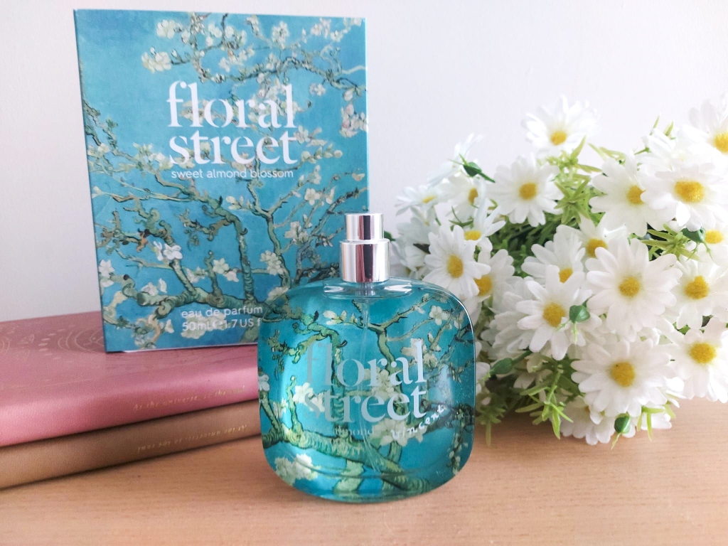 Estee Lauder Gardenia Perfume Review